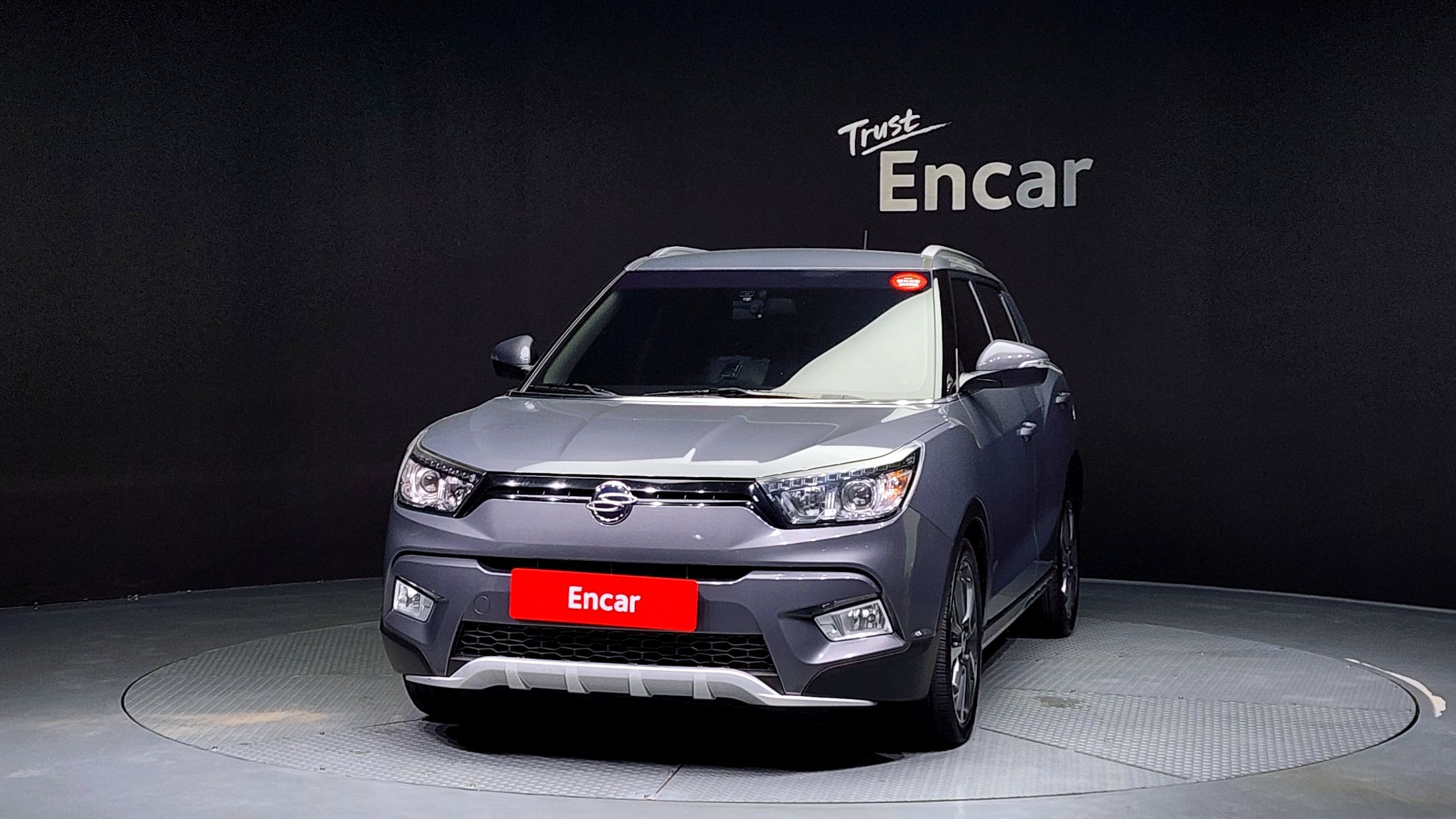 SSANGYONG TIVOLI 2015