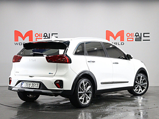 KIA NIRO  2021