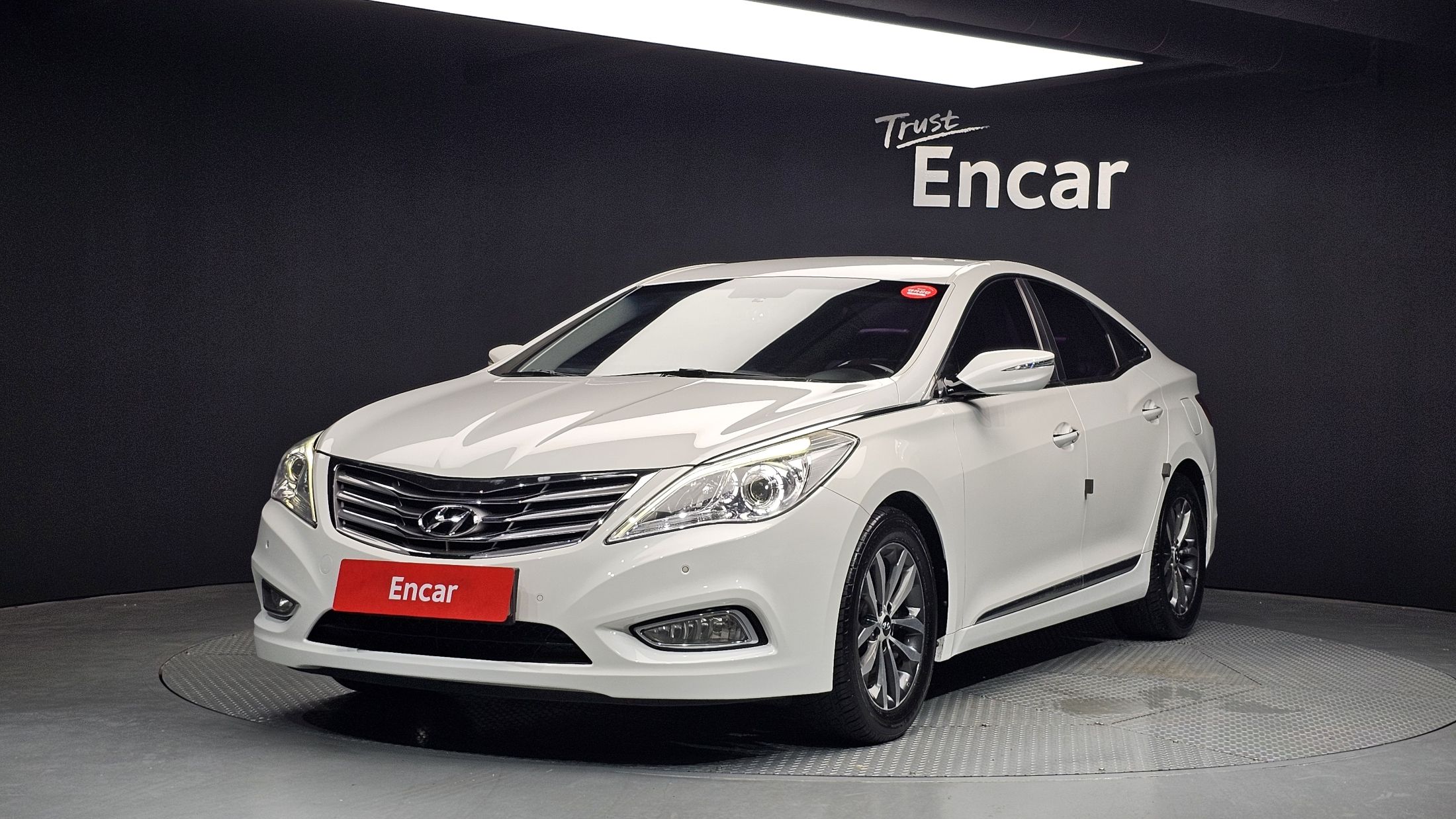 HYUNDAI GRANDEUR HG 2011