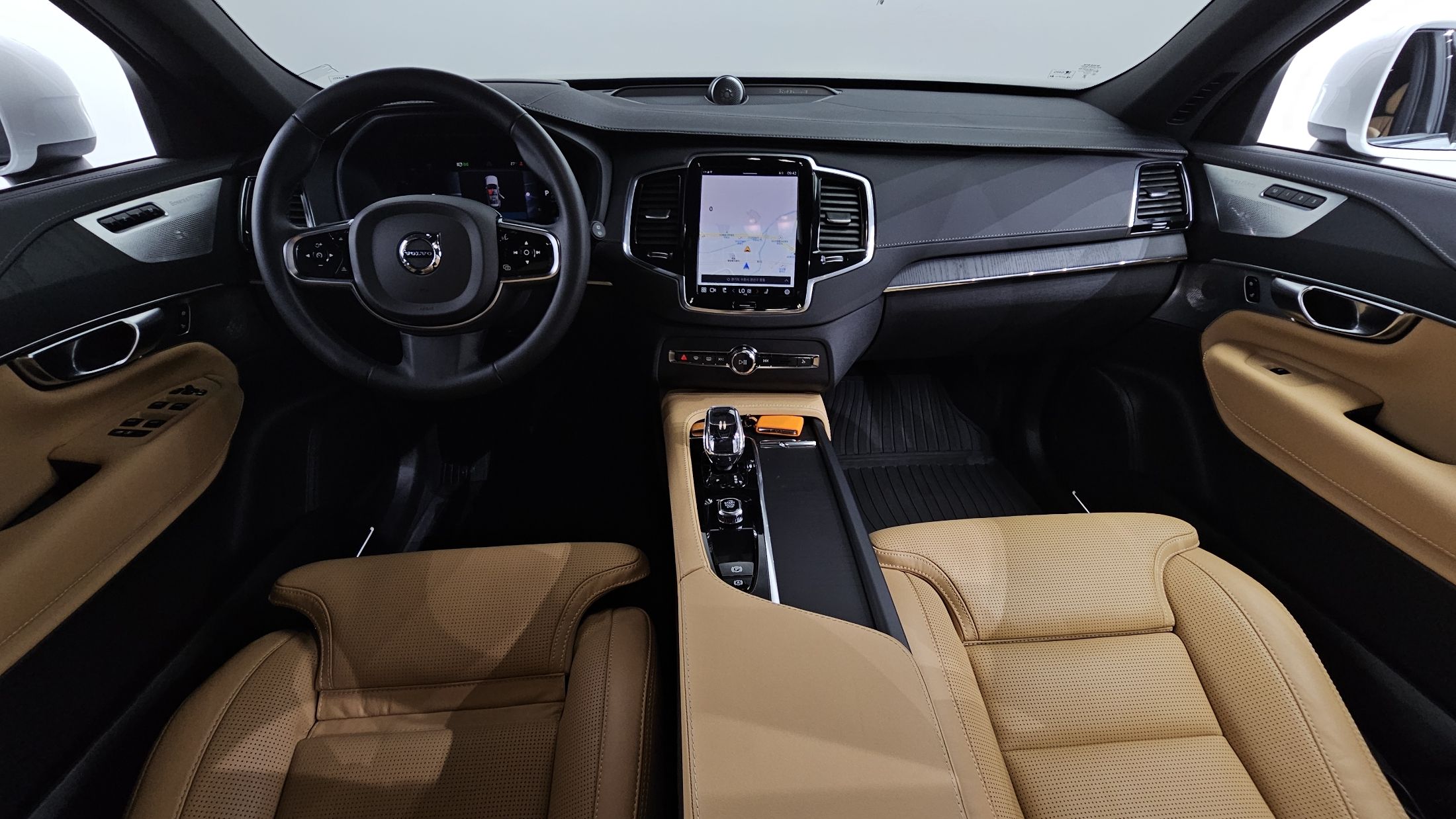 VOLVO XC90 2023