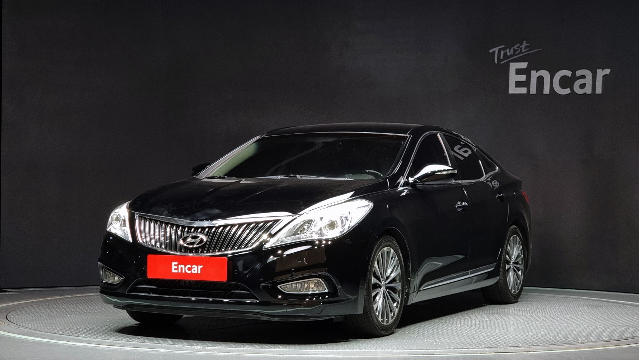 HYUNDAI GRANDEUR HG 2013
