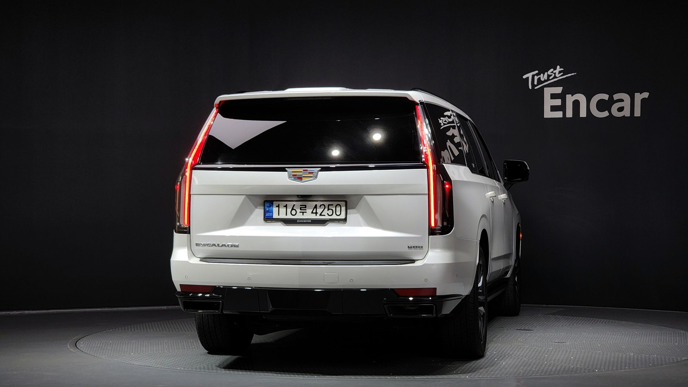 CADILLAC ESCALADE