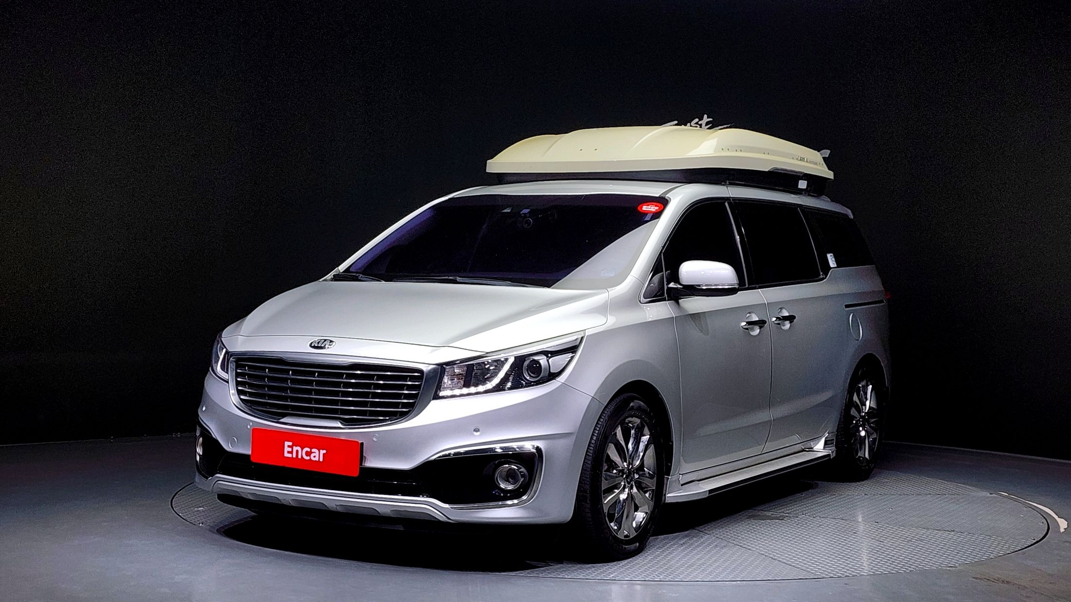 KIA CARNIVAL 2014