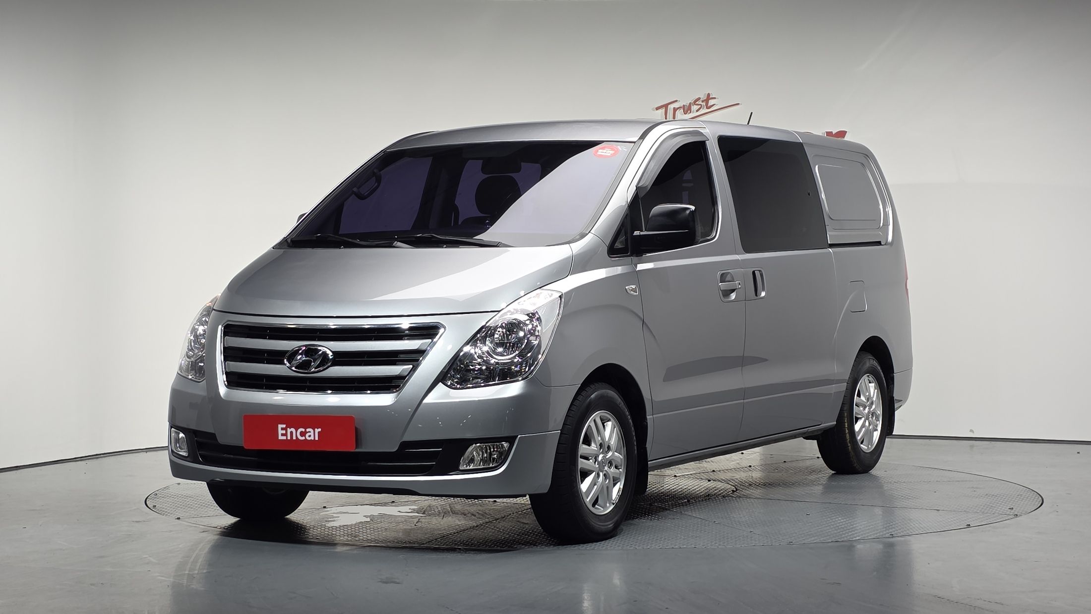 HYUNDAI STAREX GRAND