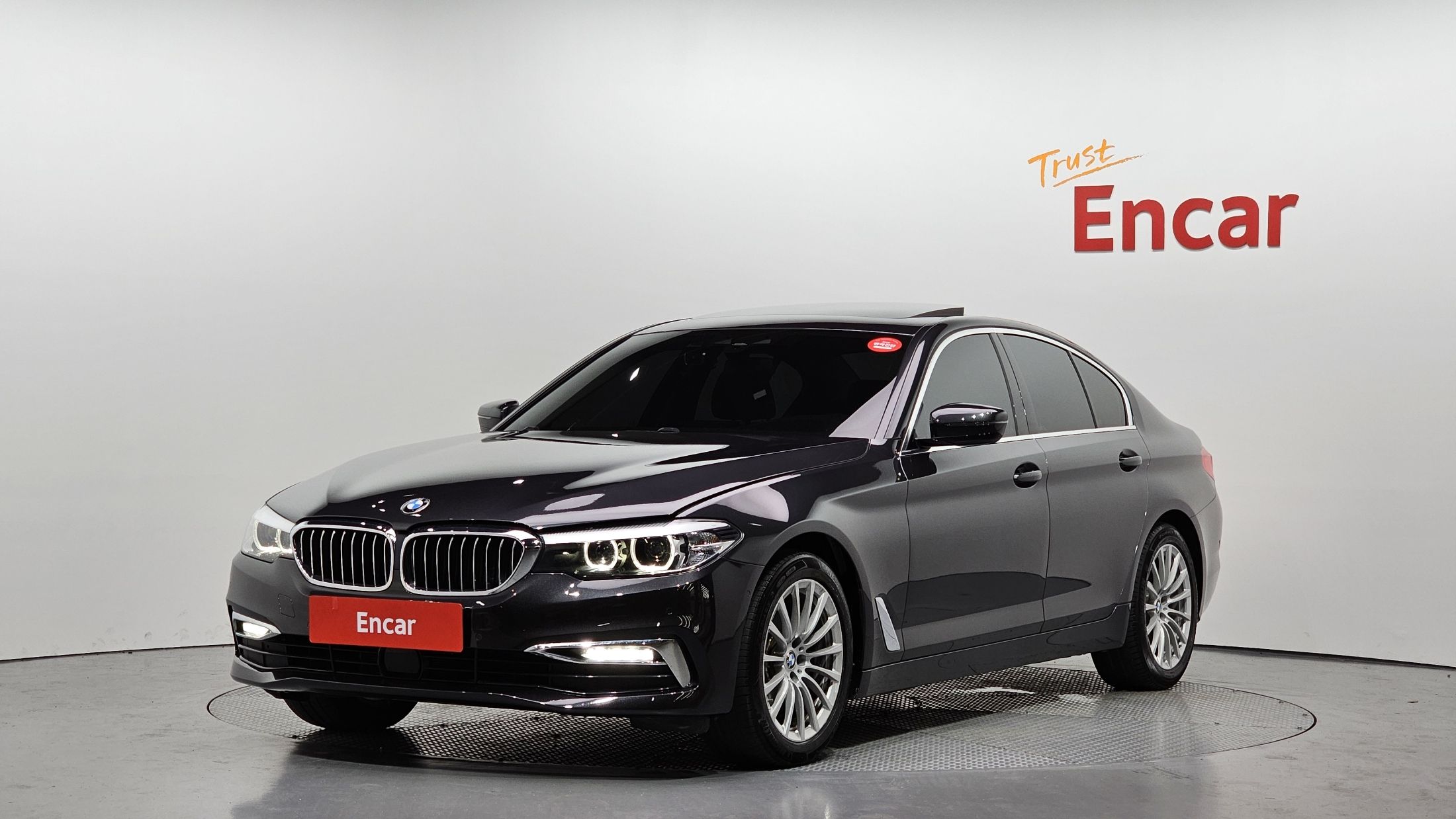 BMW 5-SERIES G30 2019