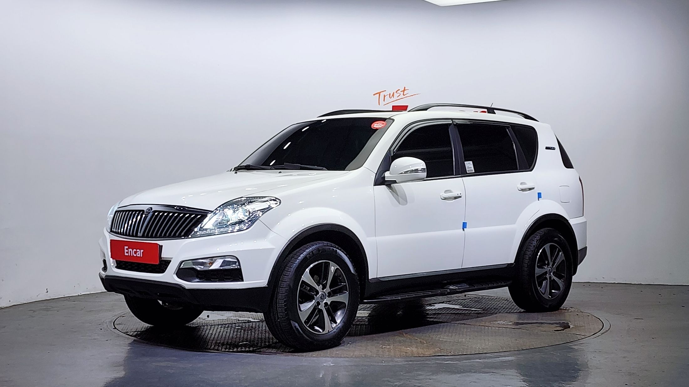 SSANGYONG REXTON W 2015