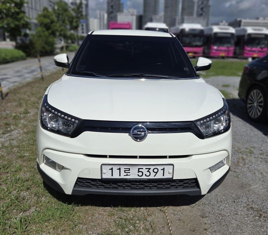 SSANGYONG TIVOLI 2015