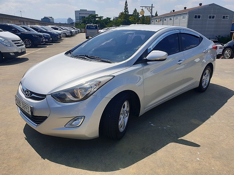 HYUNDAI AVANTE MD 2013