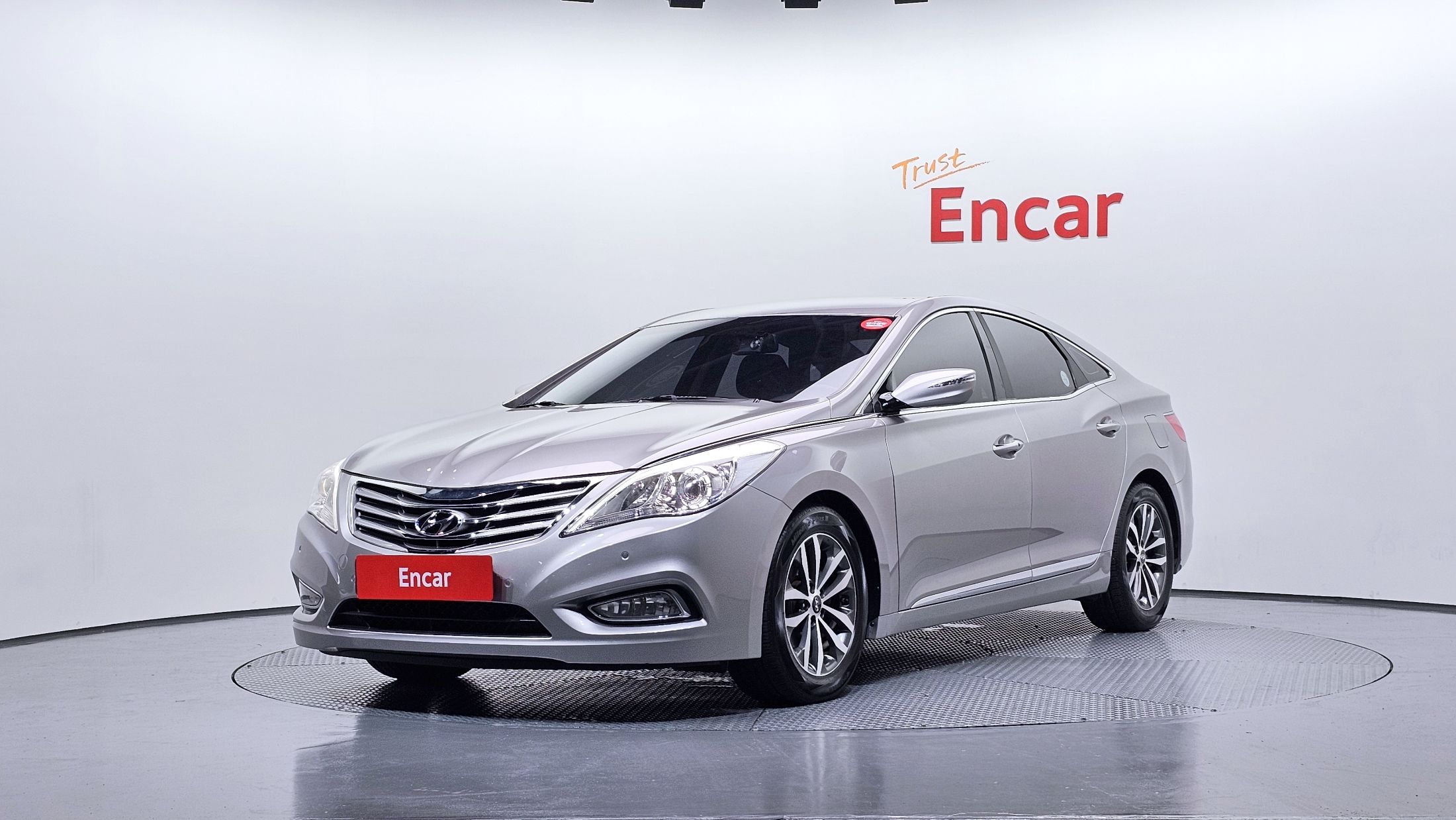 HYUNDAI GRANDEUR HG 2012