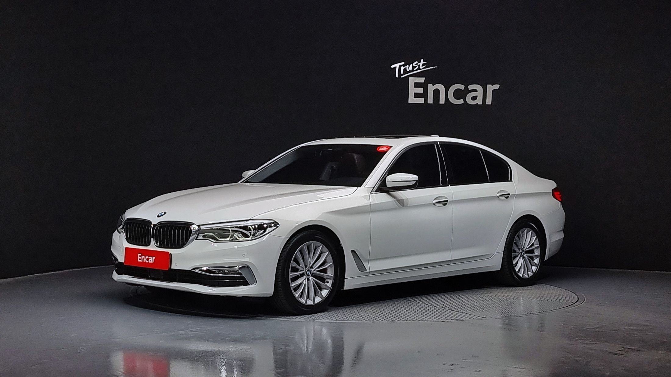 BMW 5-SERIES G30 2018