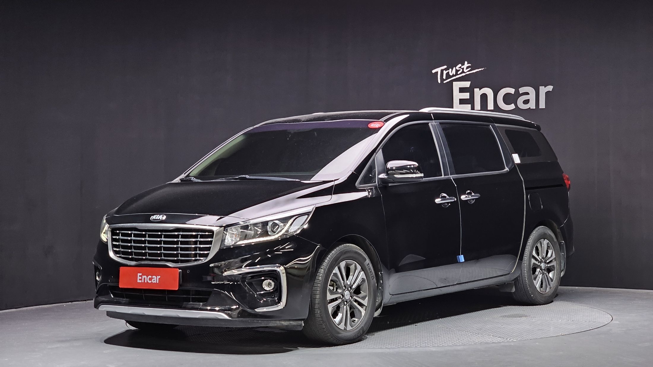 KIA CARNIVAL 2018