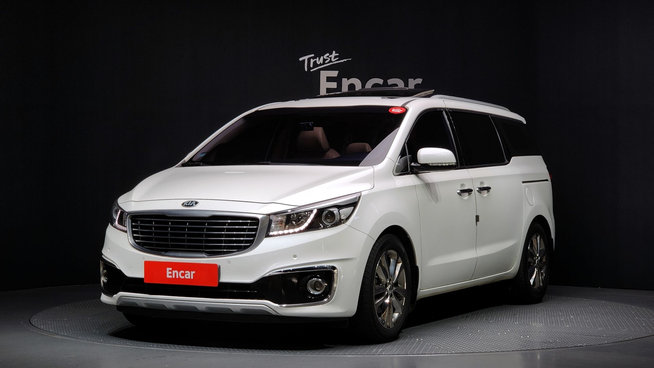 KIA CARNIVAL 2015