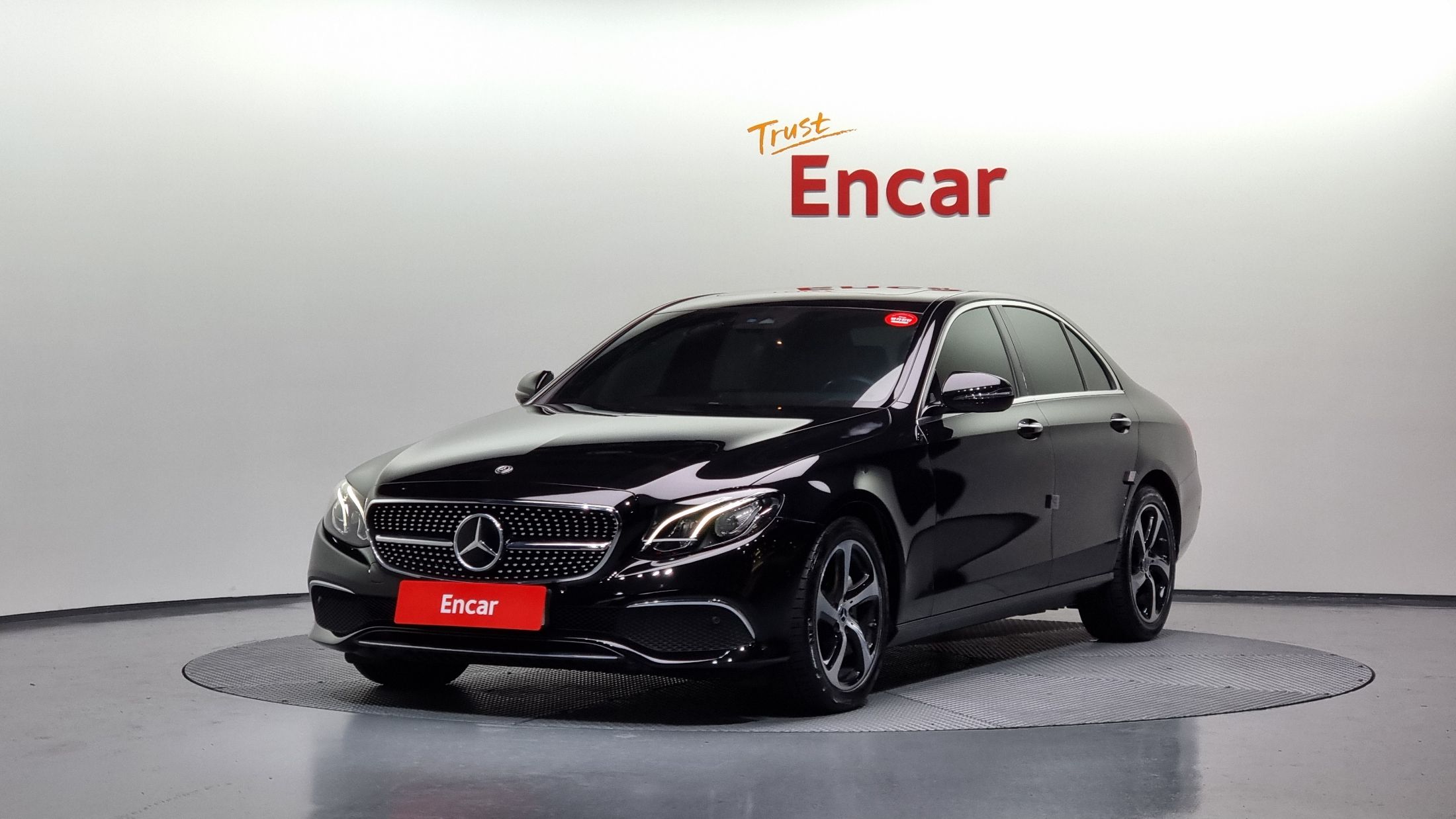 MERCEDES BENZ E-CLASS W213 2020