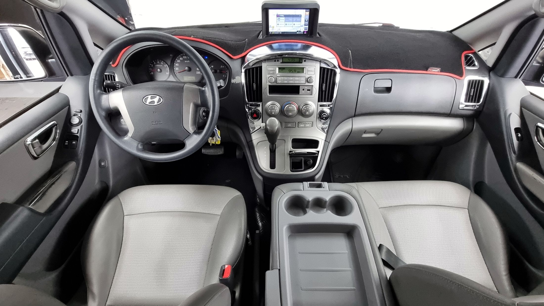 HYUNDAI STAREX GRAND 2010