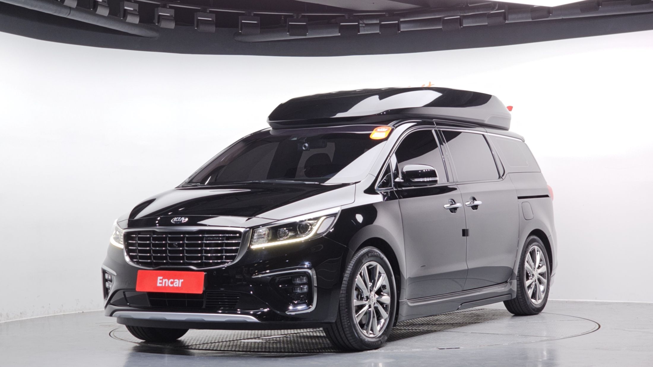 KIA CARNIVAL 2019