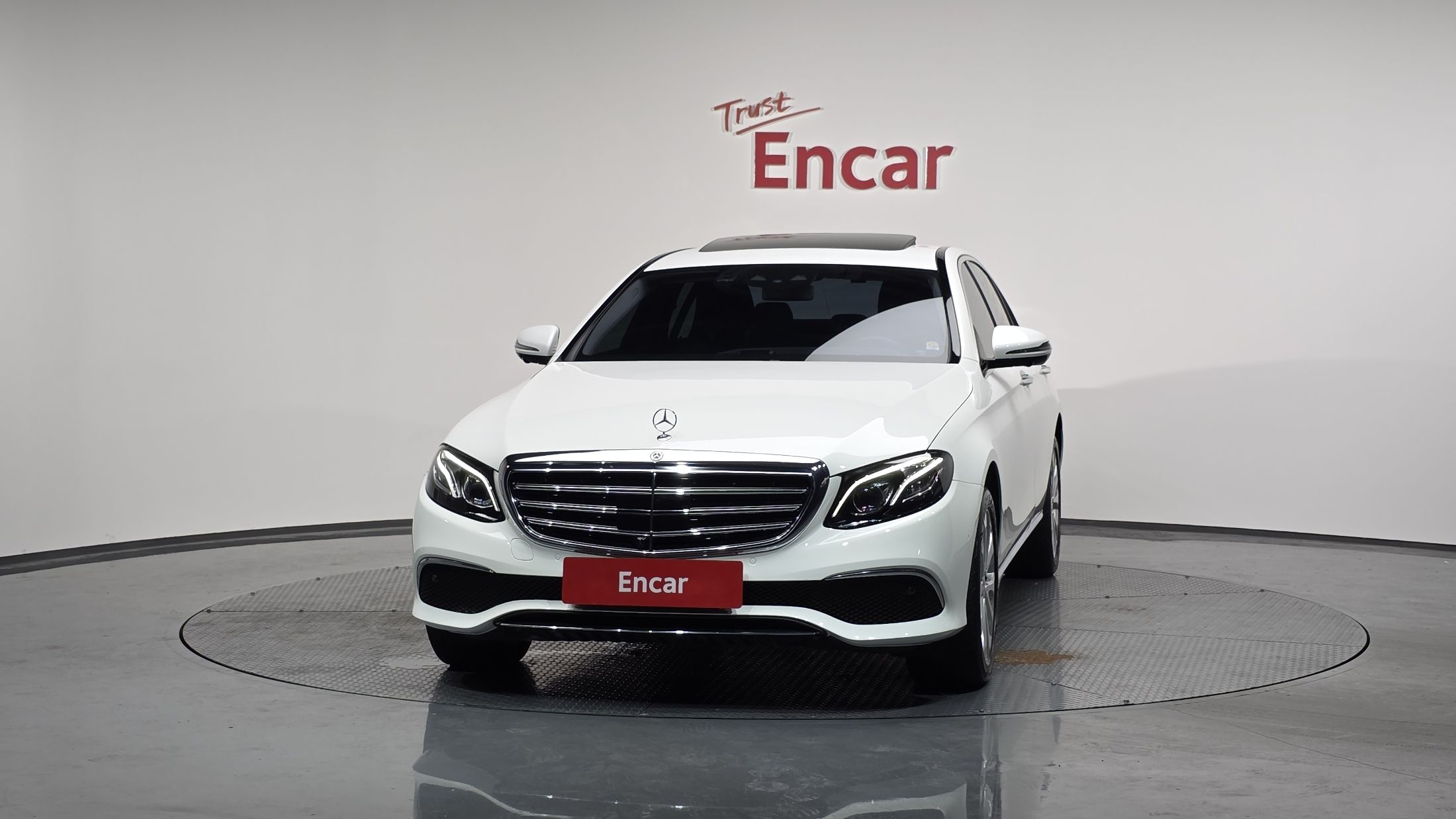 MERCEDES BENZ E-CLASS W213 2020