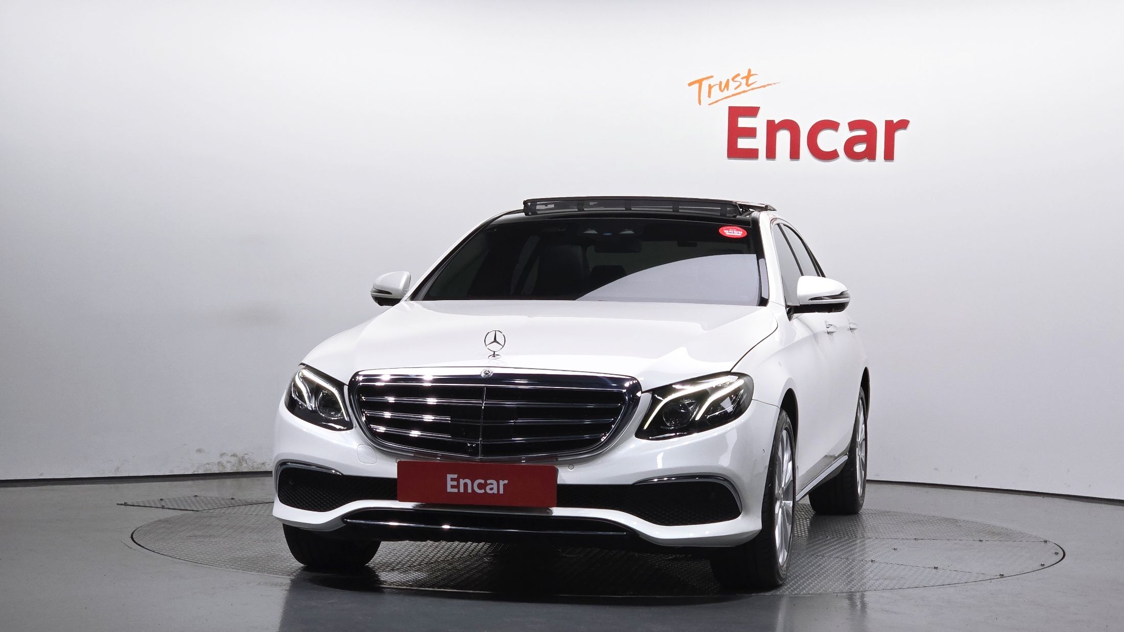 MERCEDES BENZ E-CLASS W213 2017