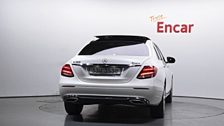 MERCEDES BENZ E-CLASS W213 2017
