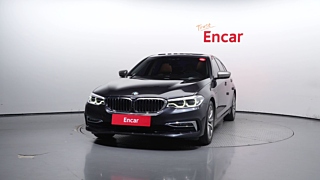 BMW 5-SERIES G30 2019