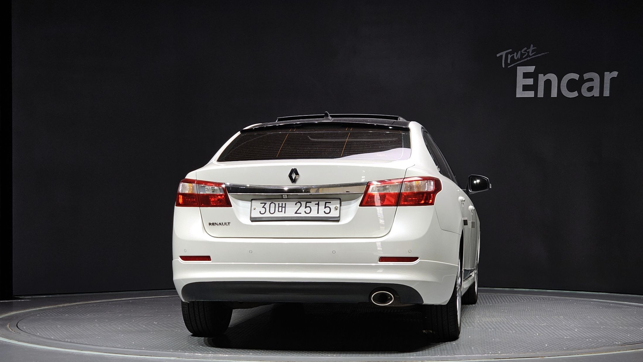 SAMSUNG SM5 NEW 2011