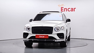 BENTLEY BENTAYGA 2023