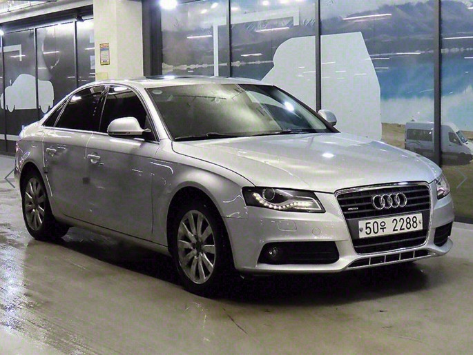AUDI A4 2009