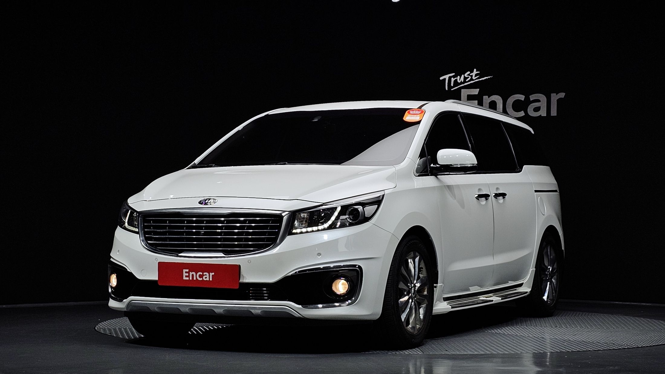 KIA CARNIVAL 2017