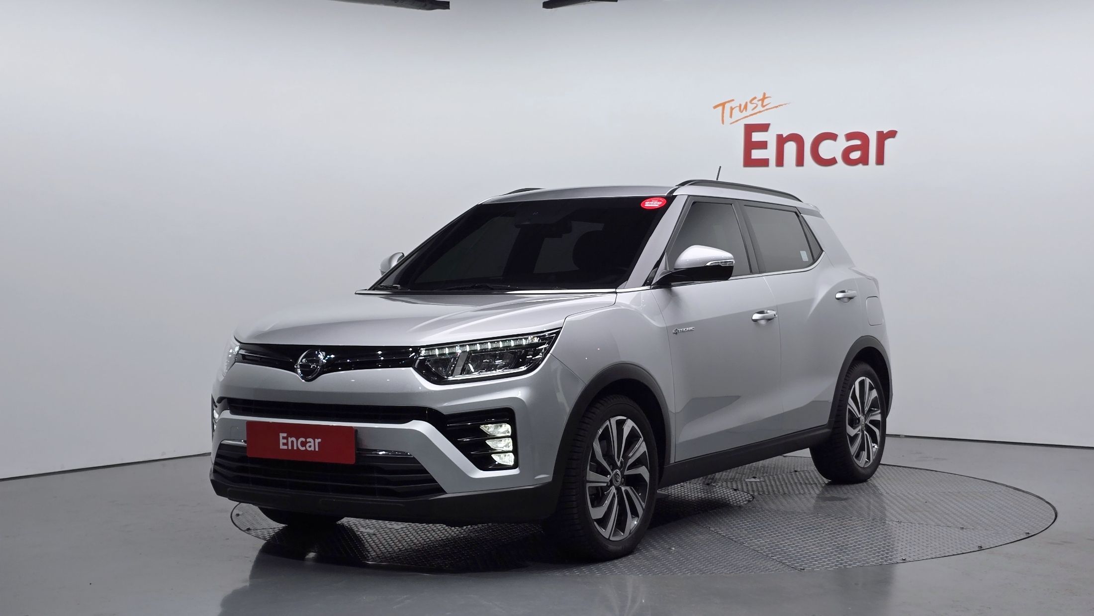 SSANGYONG TIVOLI VERY NEW 2020
