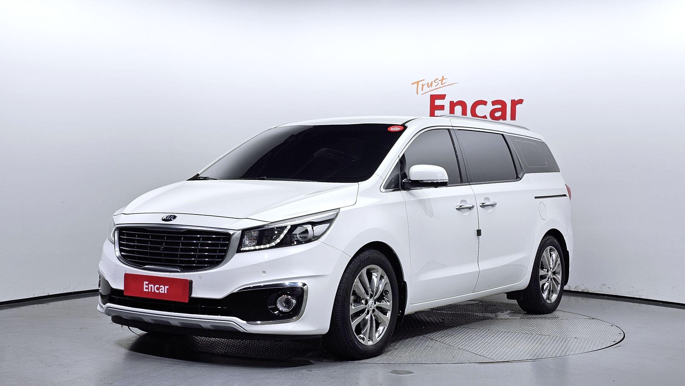 KIA CARNIVAL 2017