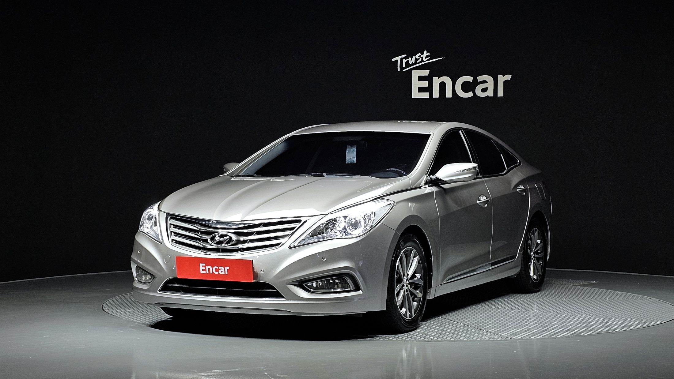 HYUNDAI GRANDEUR HG 2011