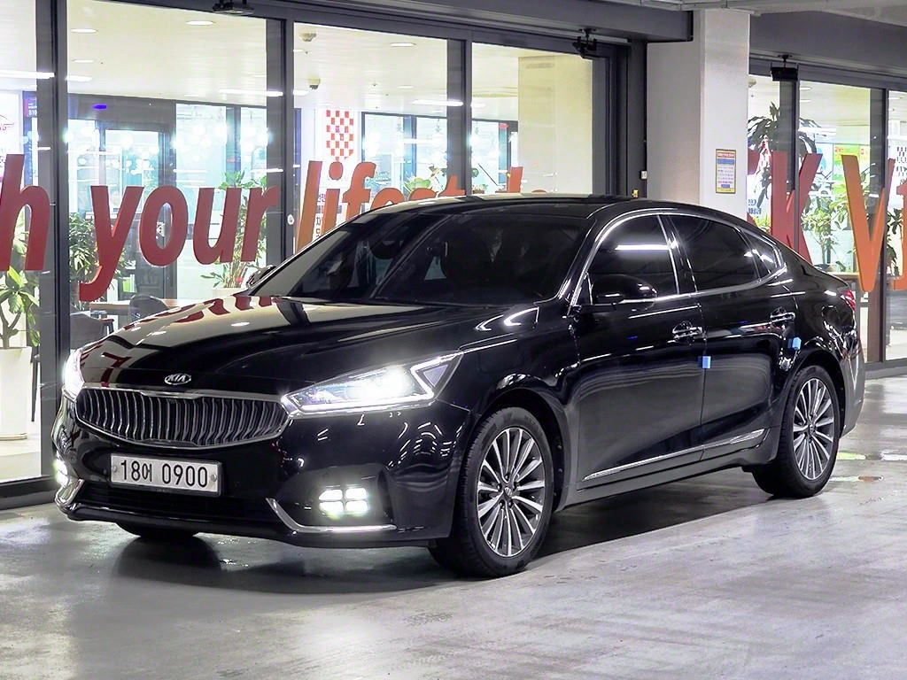 KIA K7