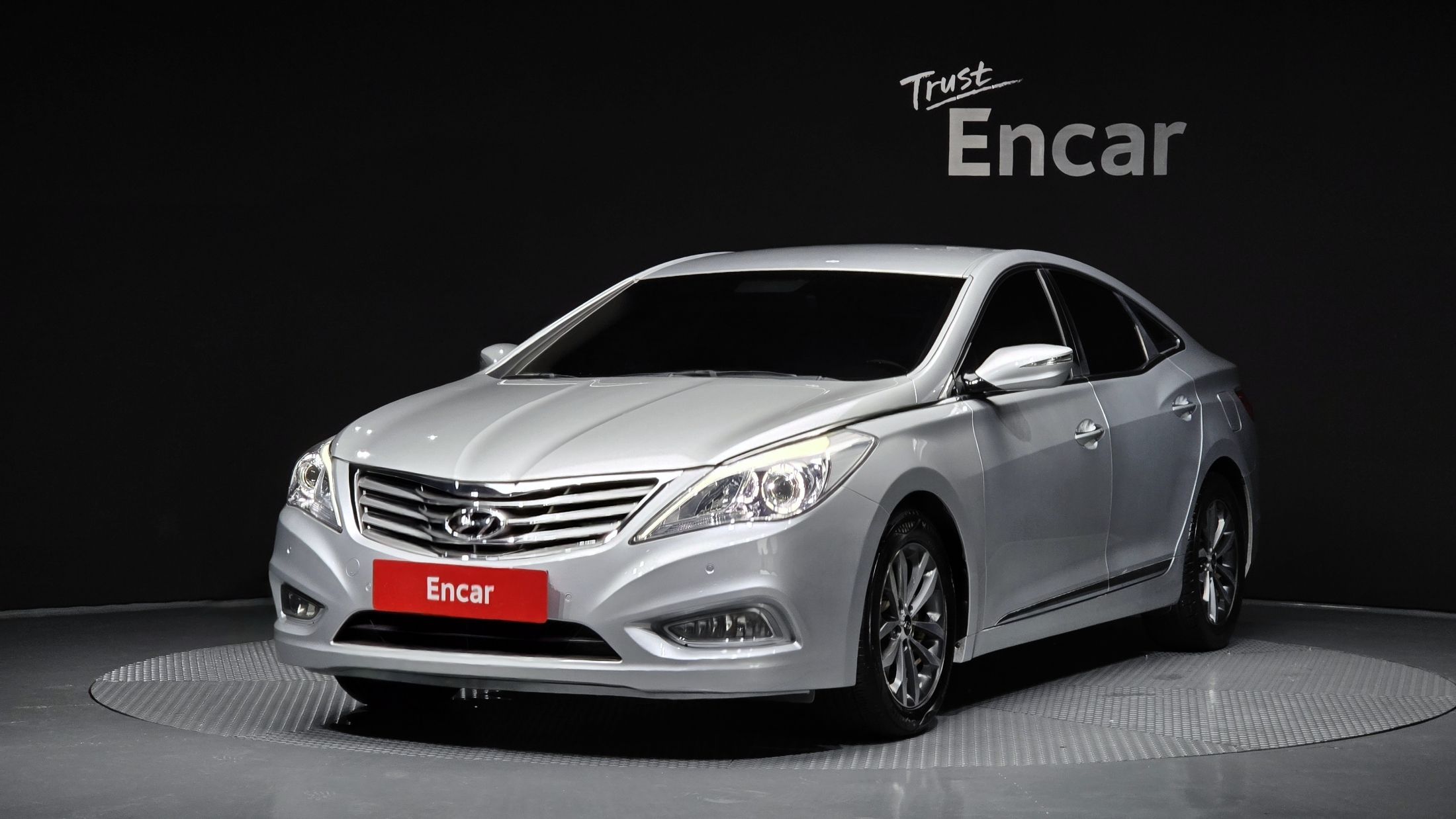 HYUNDAI GRANDEUR HG 2012