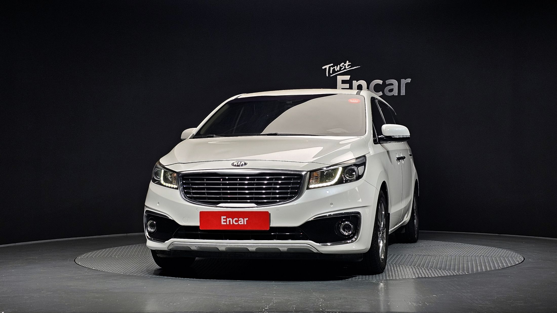 KIA CARNIVAL 2017