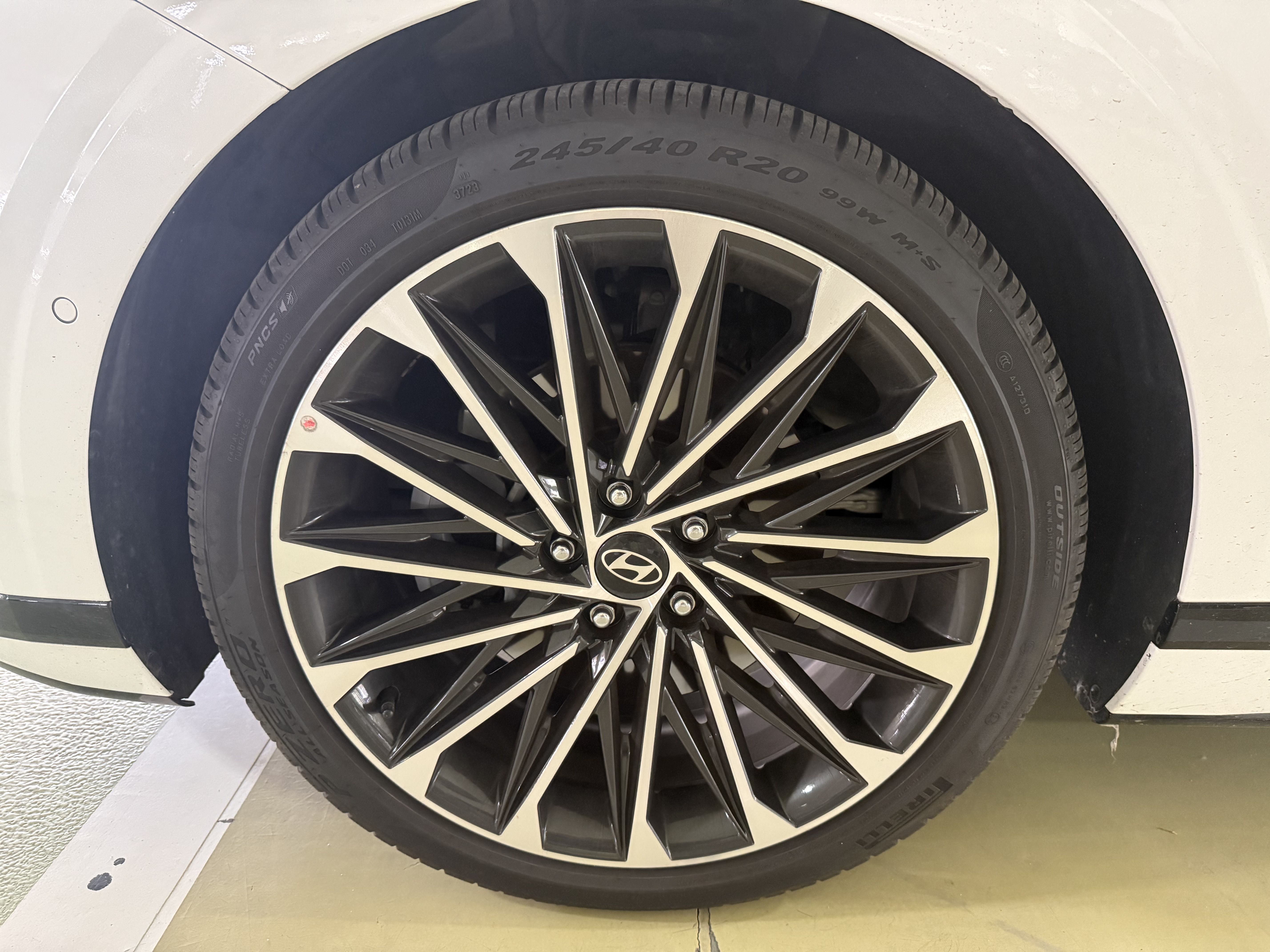 HYUNDAI GRANDEUR GN7 2024