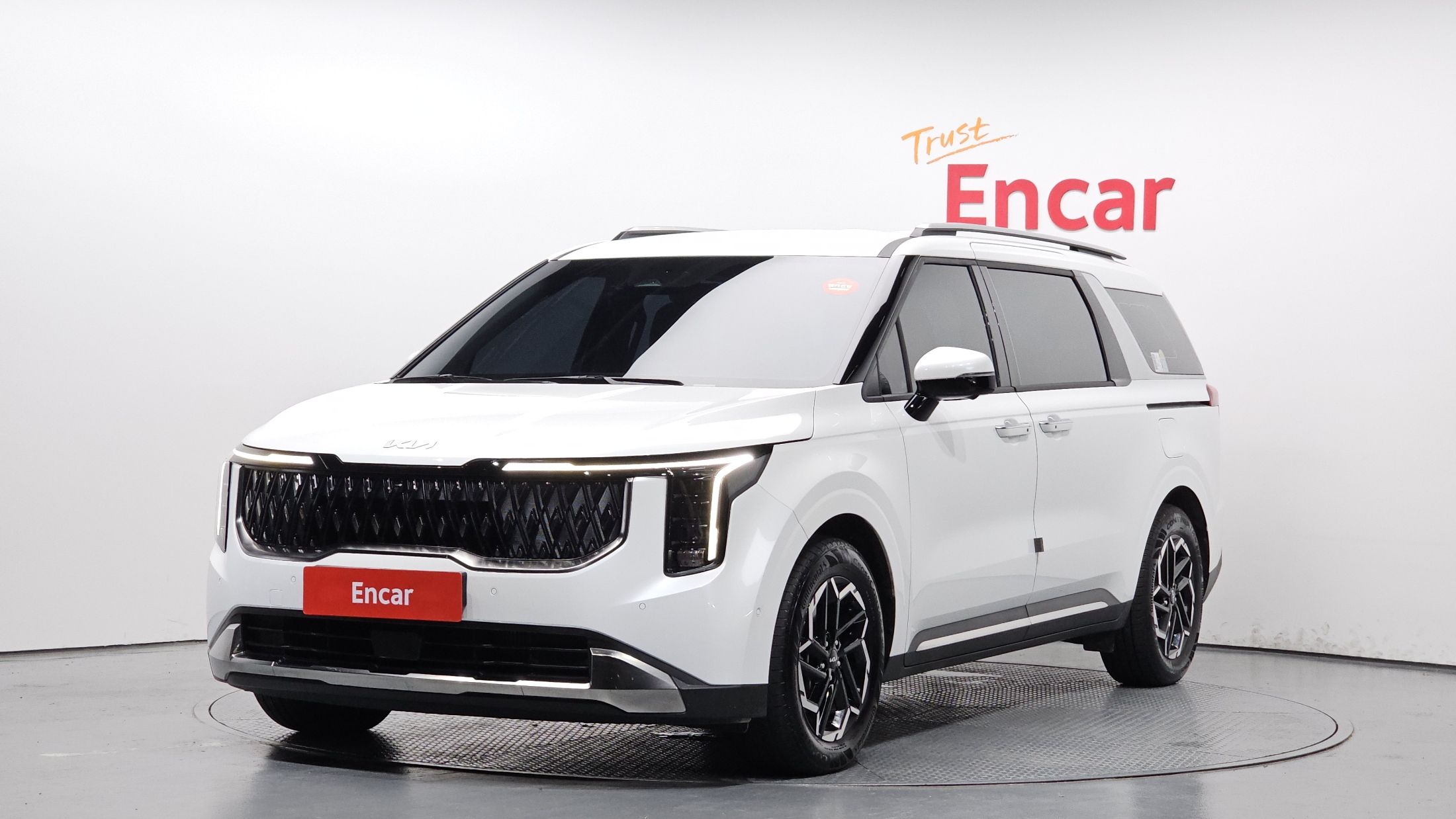 KIA CARNIVAL 2024