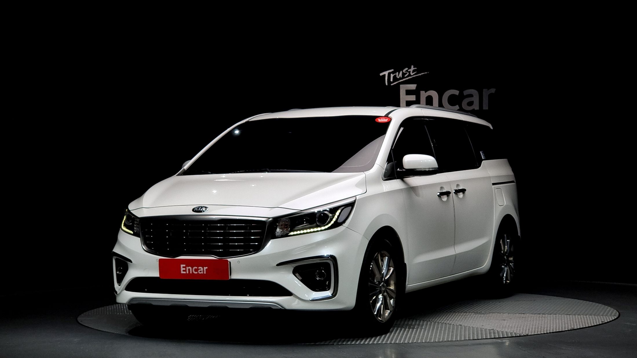 KIA CARNIVAL 2019