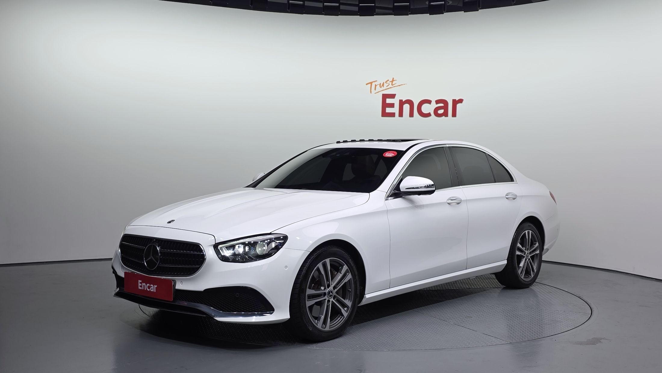 MERCEDES BENZ E-CLASS W213 2021