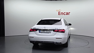 MERCEDES BENZ E-CLASS W213 2021