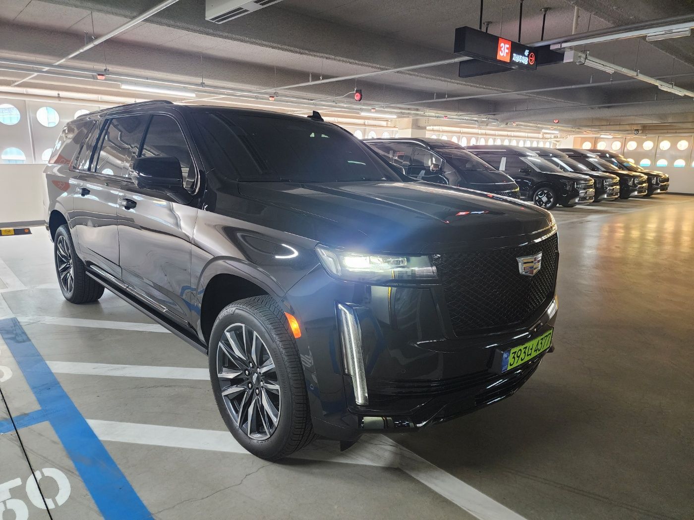 CADILLAC ESCALADE