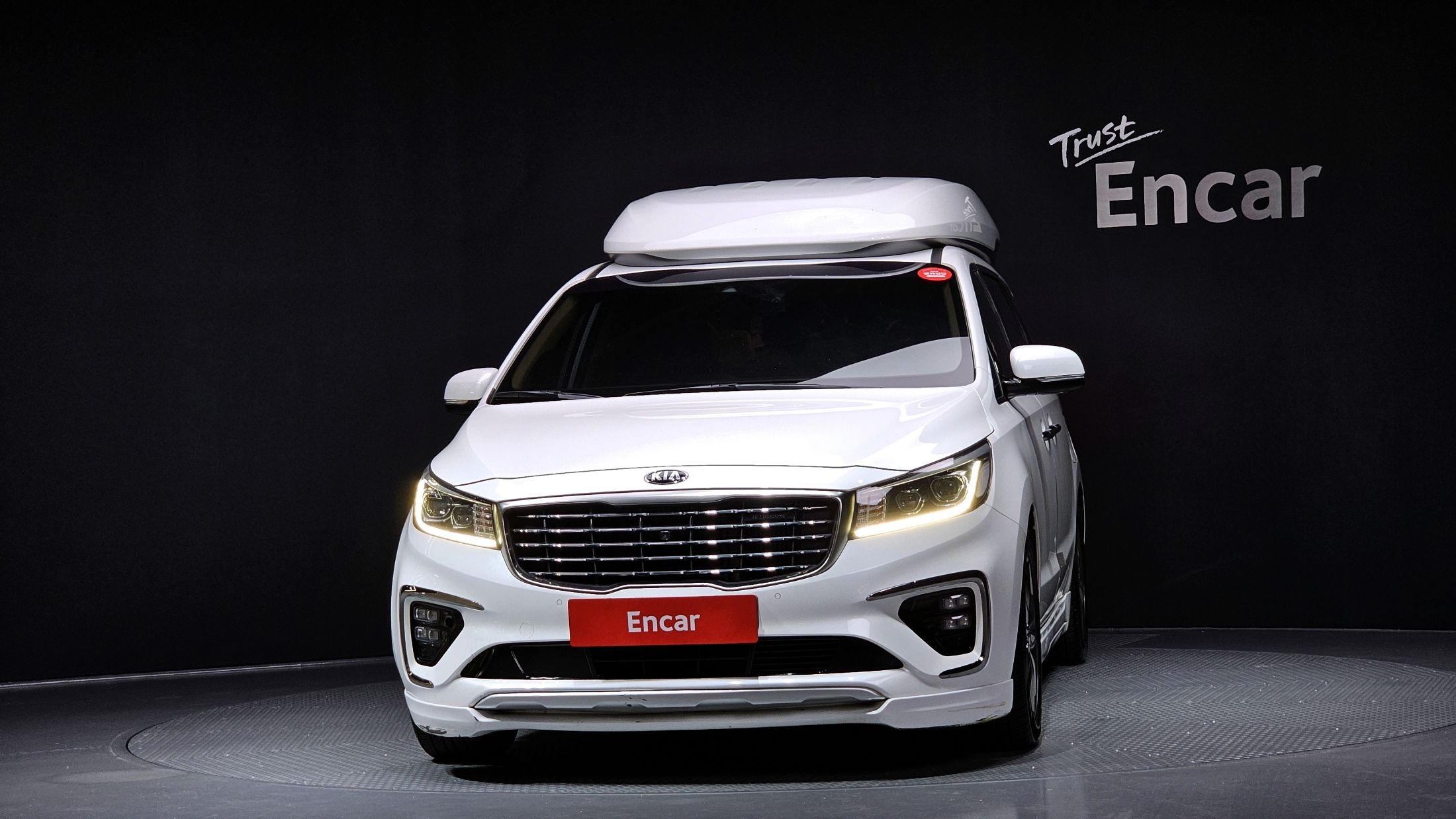 KIA CARNIVAL 2018