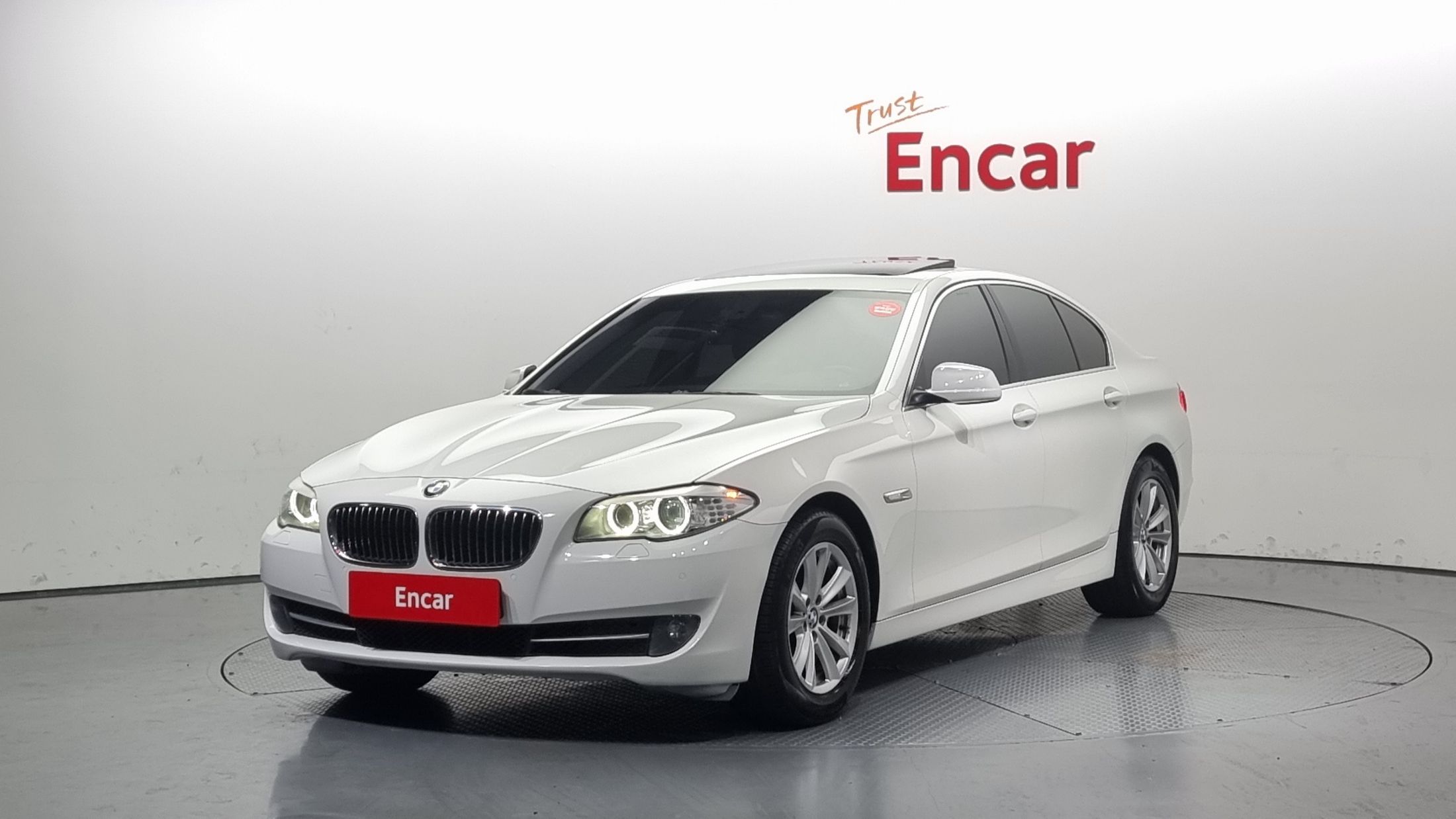 BMW 5-SERIES F10 2013