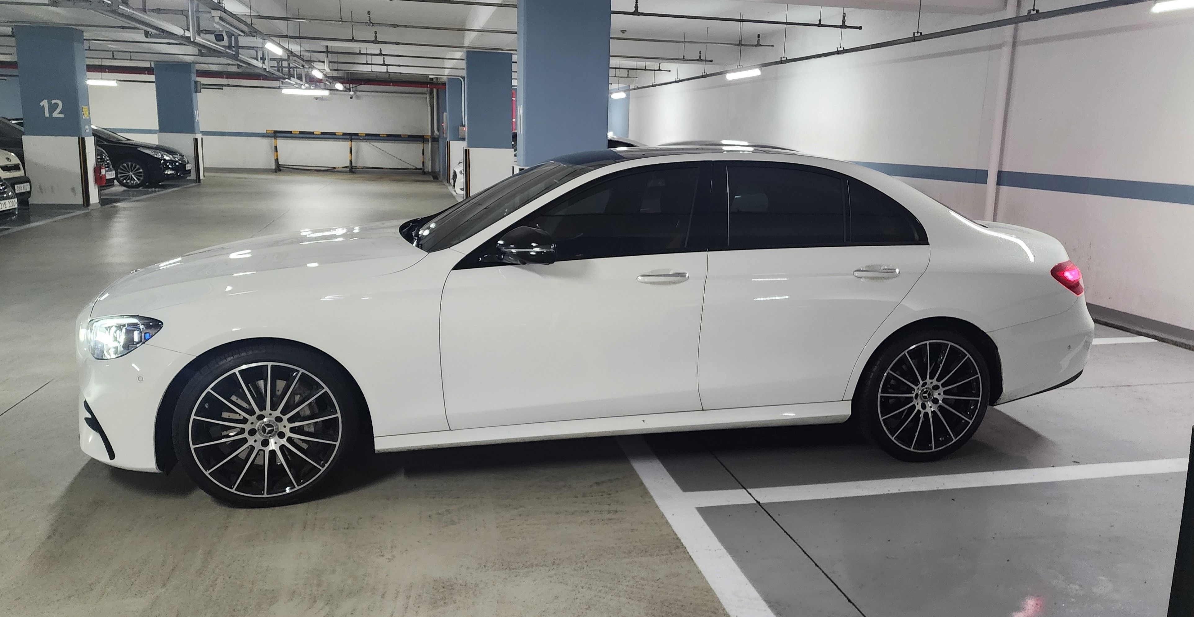 MERCEDES BENZ E-CLASS W213 2023