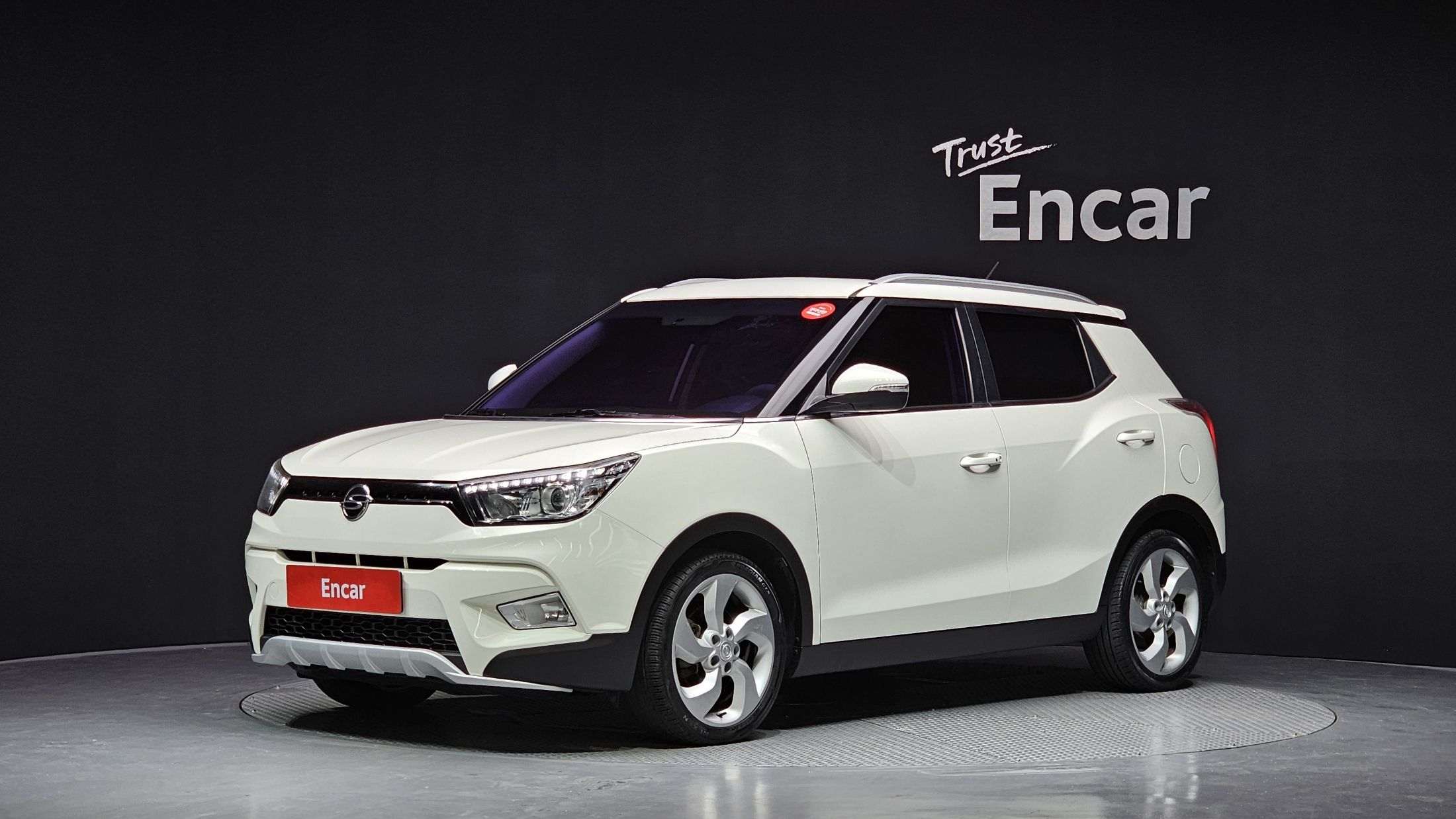 SSANGYONG TIVOLI 2015