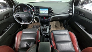 HYUNDAI AVANTE AD 2017