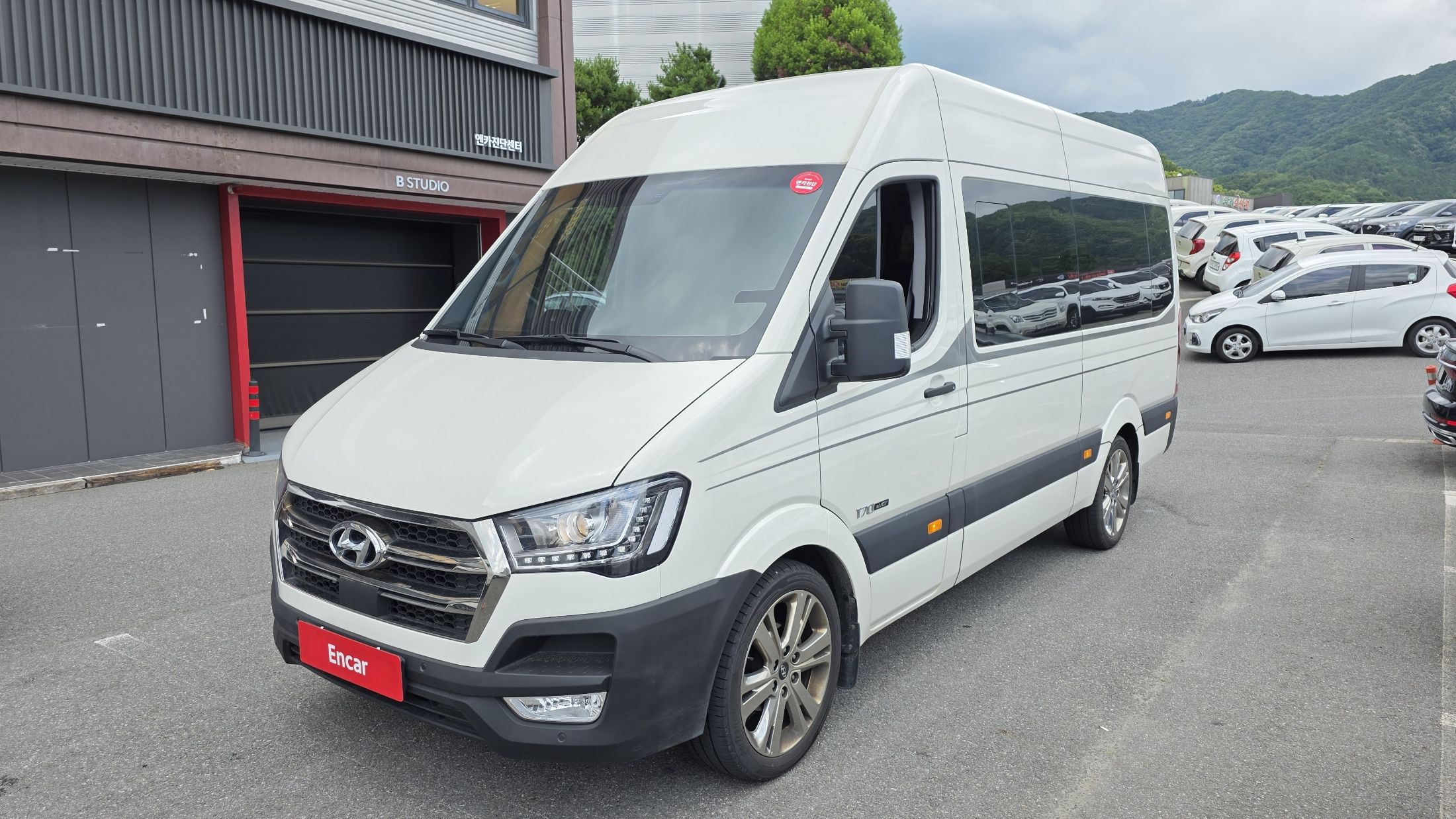 HYUNDAI SOLATI 2024