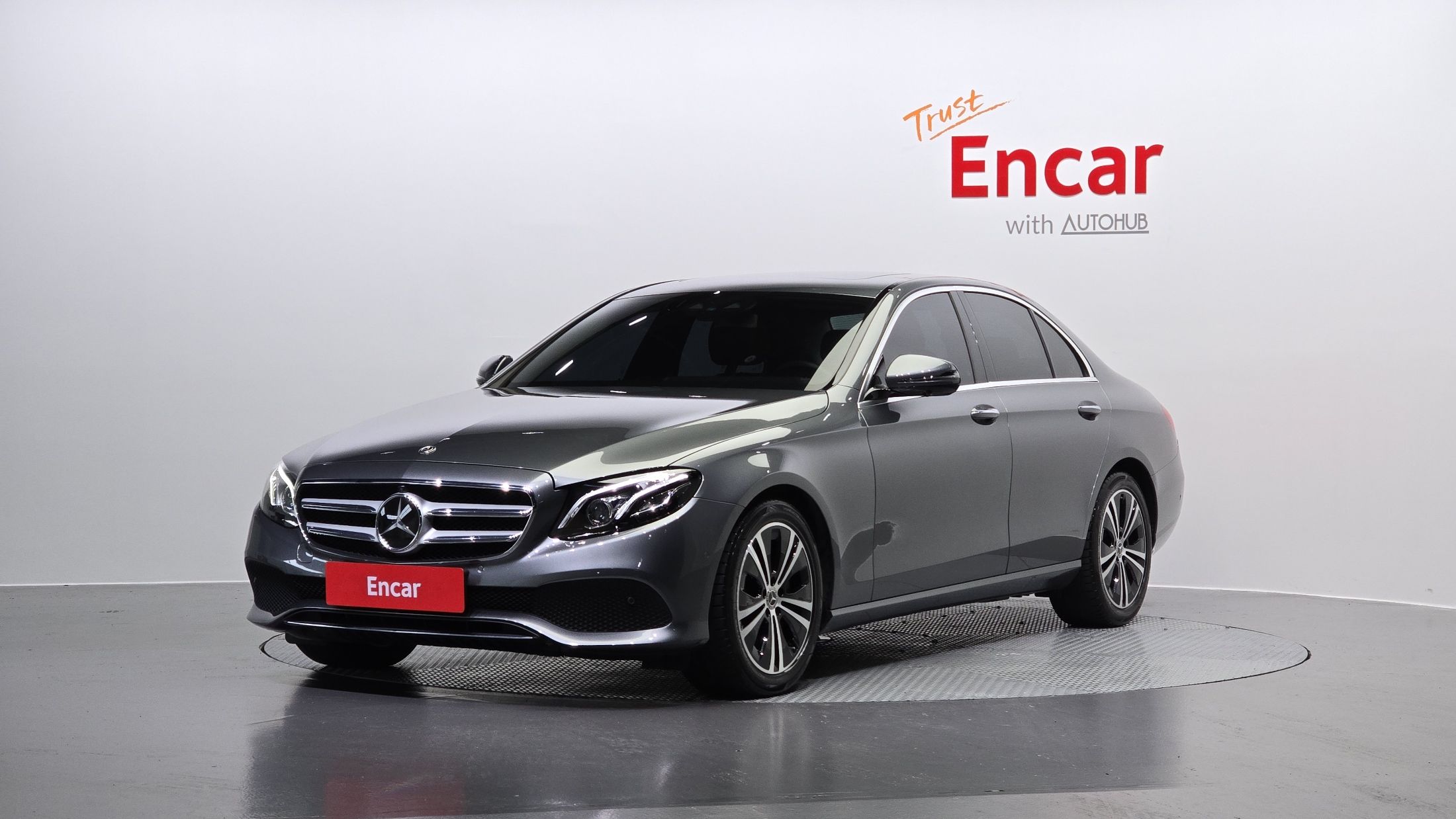 MERCEDES BENZ E-CLASS W213 2020