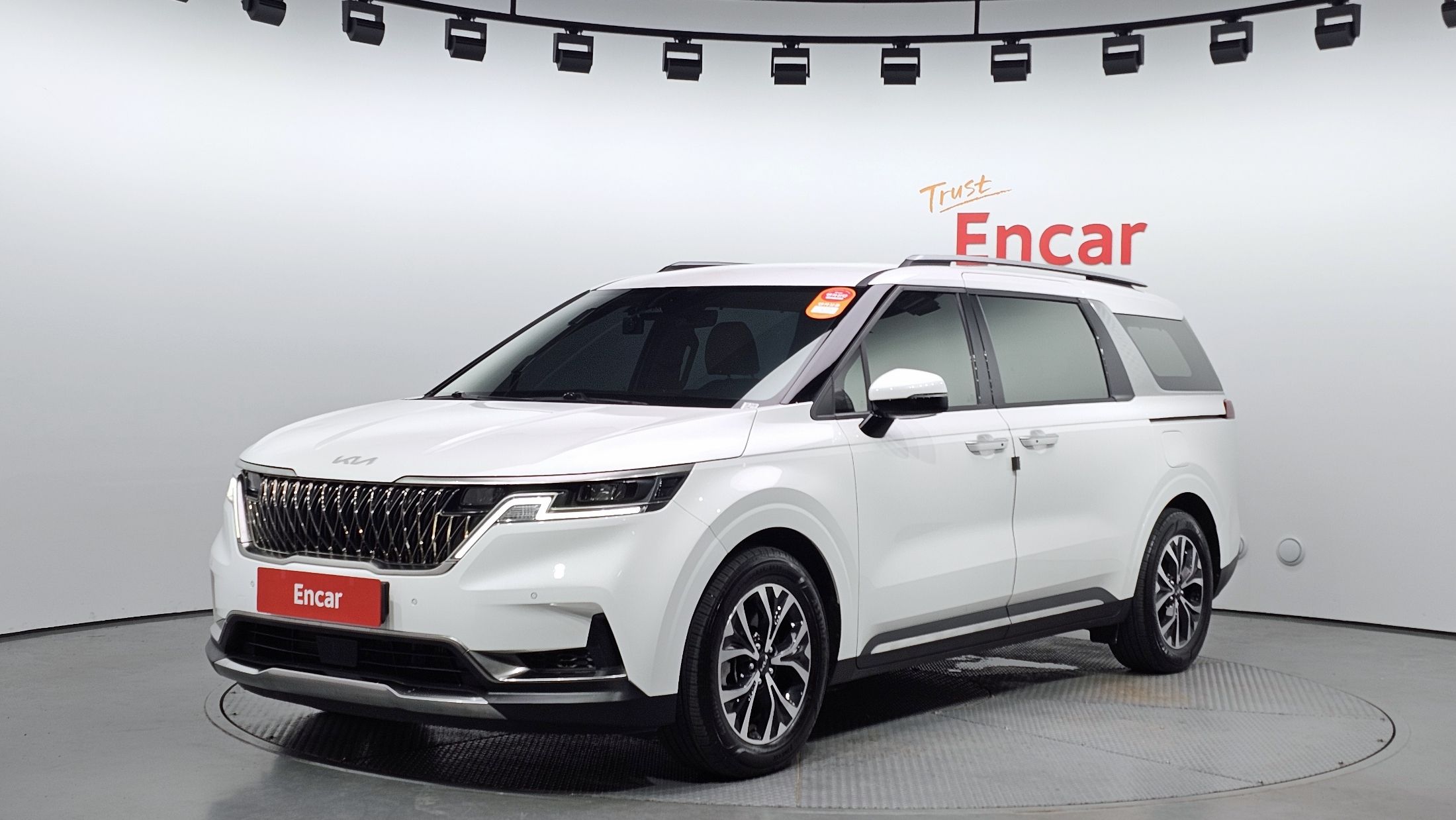 KIA CARNIVAL 2023