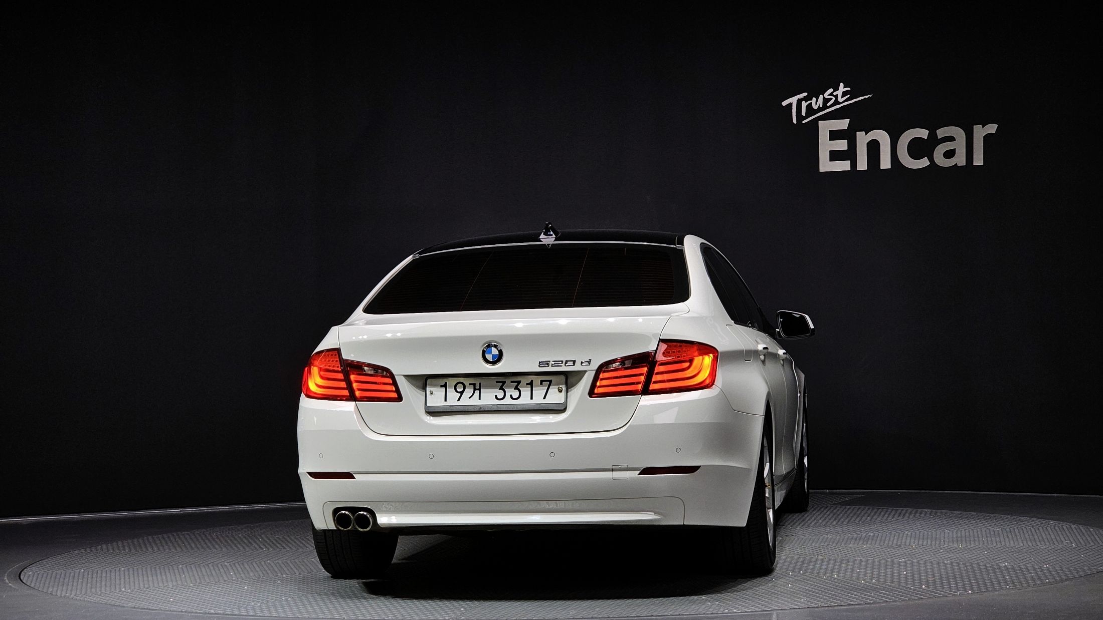 BMW 5-SERIES F10 2012