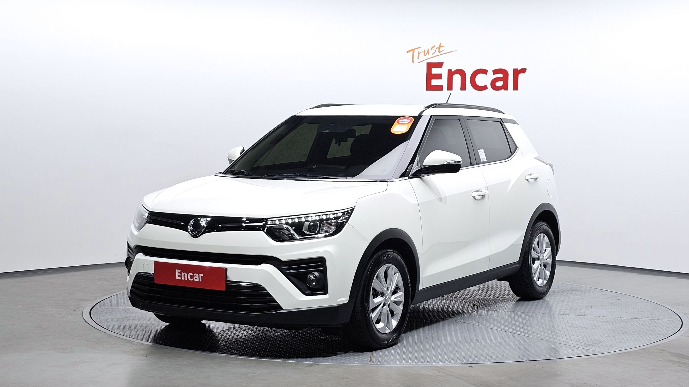 SSANGYONG TIVOLI VERY NEW 2020