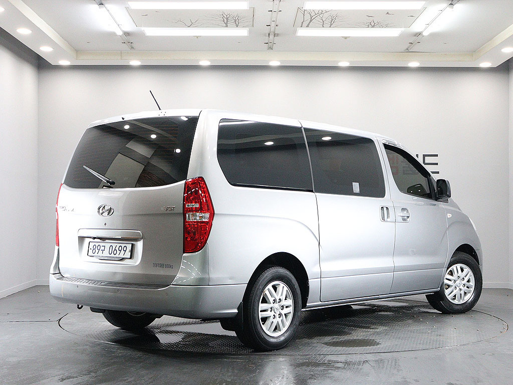 HYUNDAI STAREX GRAND 2017